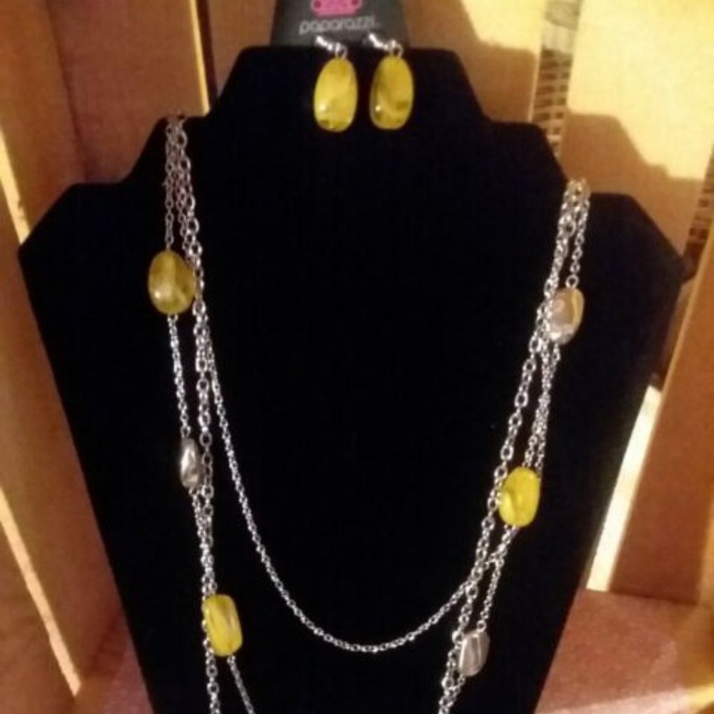 Vacay Mode Yellow Necklace